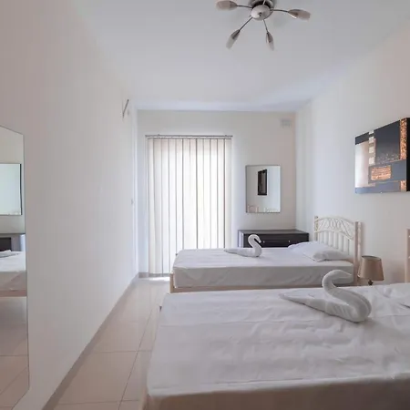 Apartament Belmonte *