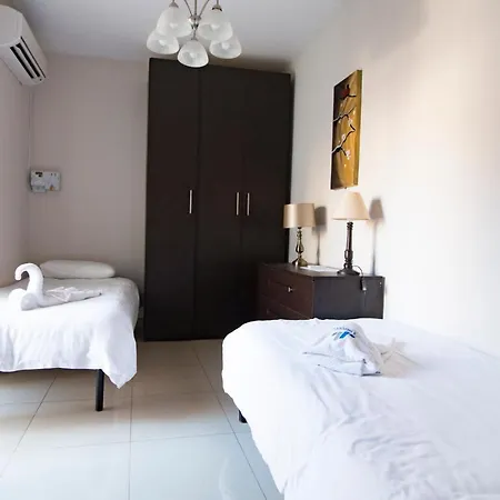 Apartament Belmonte *