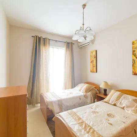 Apartament Belmonte *