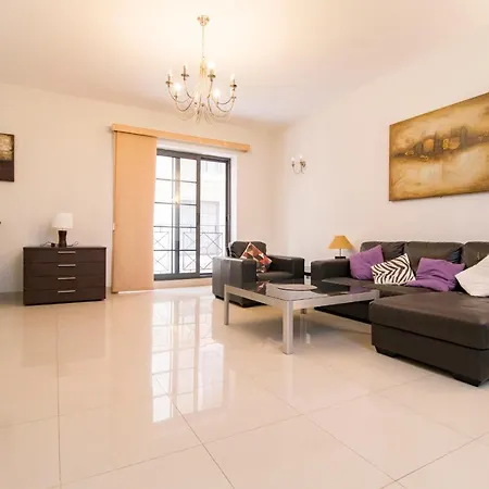 Apartament Belmonte *